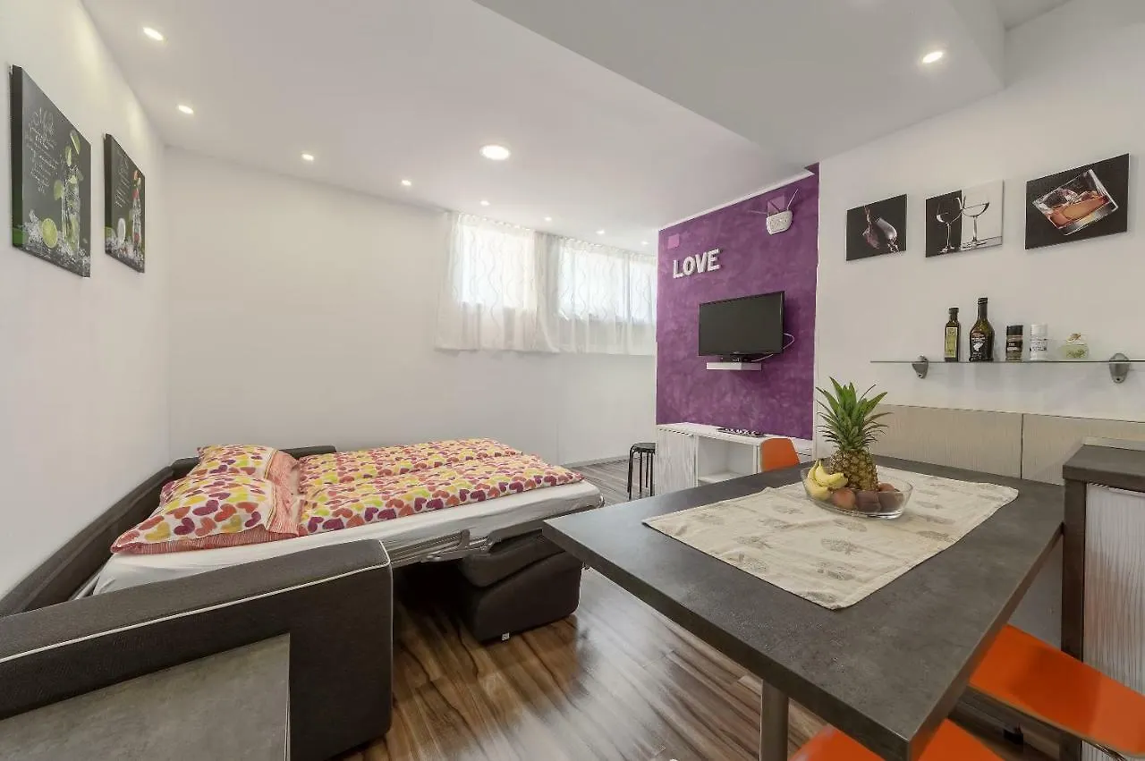 Apartment Eva- Modern Central Place 0*, Pula Croatia
