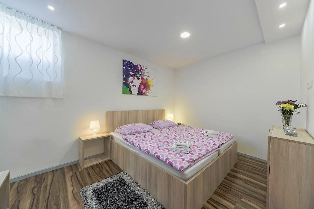 Apartment Eva- Modern Central Place Croatia