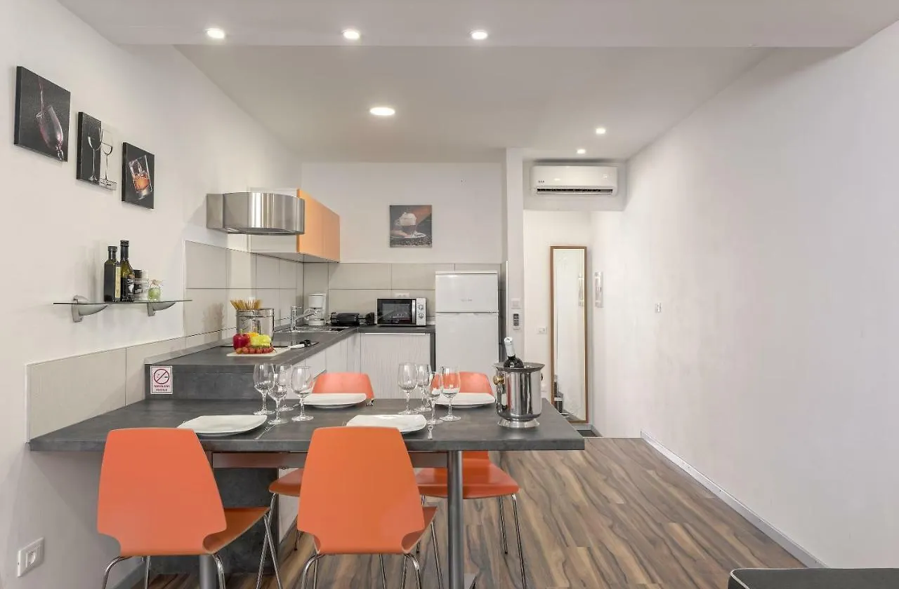 Apartment Eva- Modern Central Place  Pula